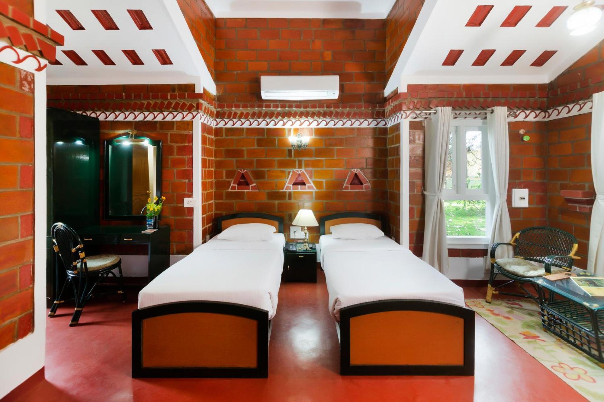 Kairali - The Ayurvedic Healing Village 팔라카드 외부 사진