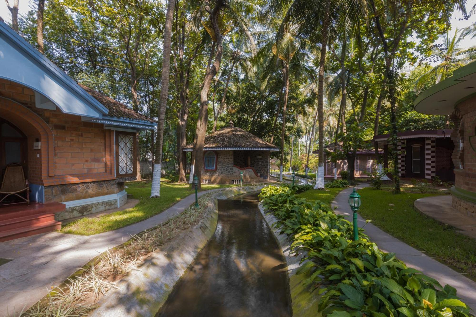 Kairali - The Ayurvedic Healing Village 팔라카드 외부 사진