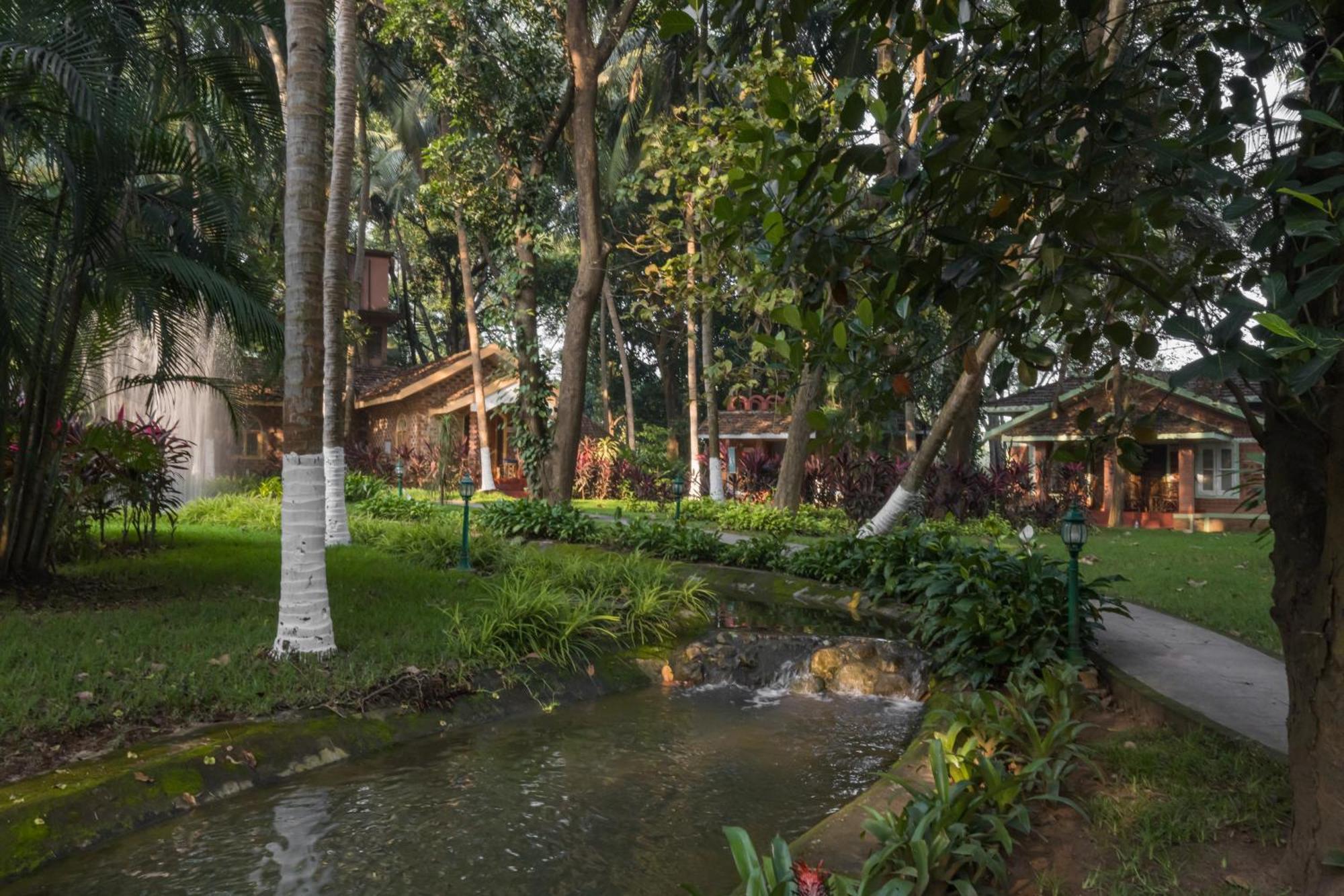 Kairali - The Ayurvedic Healing Village 팔라카드 외부 사진